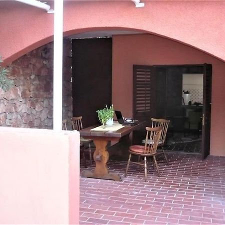 Apartment Maya Стари Град Екстериор снимка